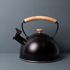 Миниатюра фото чайник со свистком чёрный la cafetière с деревянной ручкой 1,6л kitchen craft | 220svet.ru